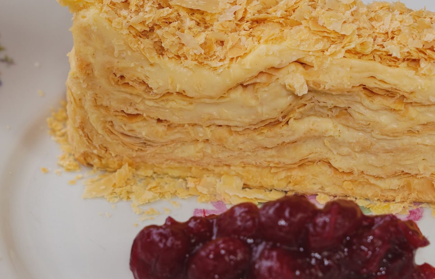 Cake slice showing fruit filling layers
